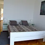 Ellalinda Apartament